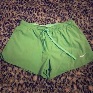 Nike shorts 💕
